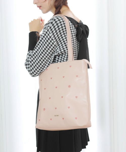 ハート刺繍 トート（トートバッグ）｜MARY QUANT（マリークワント）の