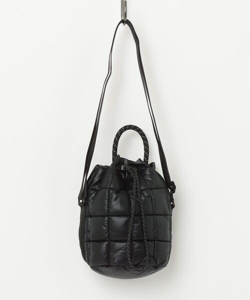 NIKE(ナイキ)の「NIKE NK NSW PUFFLE TINY TOTE HQ6709(ショルダーバッグ・メンズ・ブラック・ONE SIZE)」の1枚目の写真