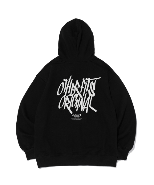 OTHERFITS（アザーフィッツ）の「[起毛/NO起毛] ストリートロゴフードパーカー (ブラック)（パーカー・レディース・その他・SMALL/LARGE/X-LARGE/S-M/M-L/L-XL/XL-XXL/MEDIUM）」の2枚目の写真