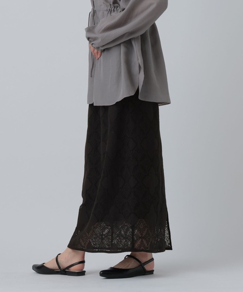 LEPSIM（レプシィム）の「大柄レースナロースカート　630159（スカート・レディース・ブラック/アイボリー・FREE）」の19枚目の写真
