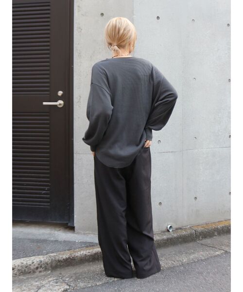 Ungrid(アングリッド)の「【WEB限定】ワッフルヘンリーネックロングスリーブTee(Tシャツ/カットソー・レディース・ピンク/チャコールグレー/アイボリー・FREE)」の10枚目の写真