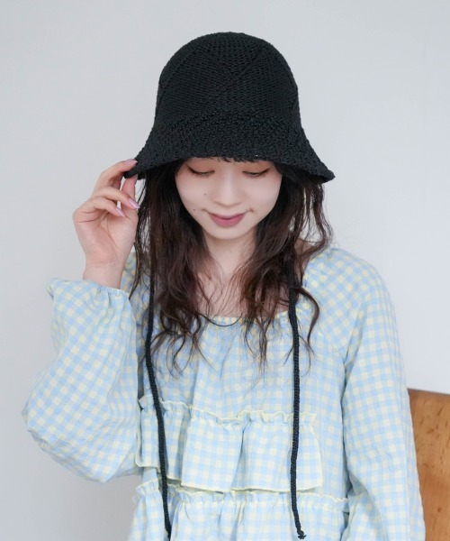 polcadot(ポルカドット)の「レース編み ストラップ付きスリットハット(ハット・レディース・アイボリー/ブラック/ベージュ・FREE)」の5枚目の写真