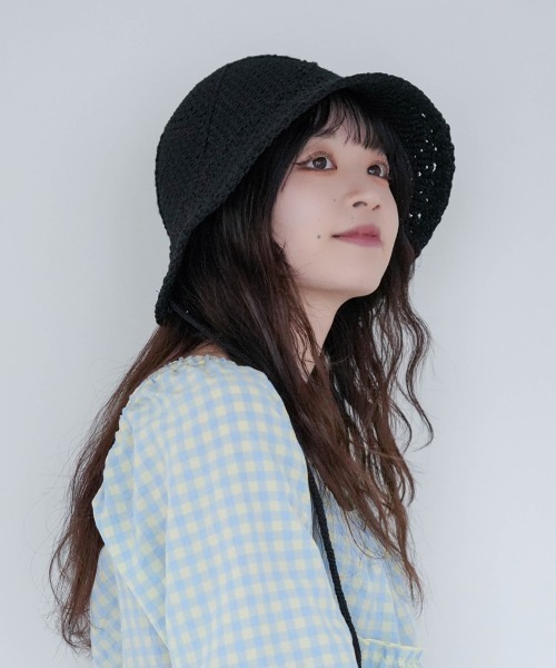 polcadot(ポルカドット)の「レース編み ストラップ付きスリットハット(ハット・レディース・アイボリー/ブラック/ベージュ・FREE)」の7枚目の写真