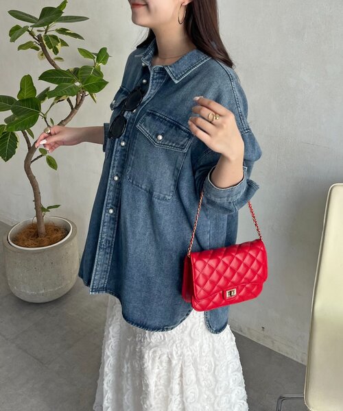 prose verse（プロズヴェール）の「パールボタンオーバーサイズデニムシャツ（シャツ/ブラウス・レディース・サックスブルー/ブルー・FREE）」の7枚目の写真