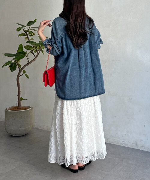 prose verse（プロズヴェール）の「パールボタンオーバーサイズデニムシャツ（シャツ/ブラウス・レディース・サックスブルー/ブルー・FREE）」の22枚目の写真