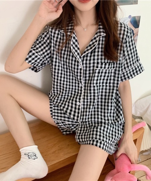 Teem Store(チームストア)の「【新色追加/18柄展開】【2点セット】カラバリ半袖ショーツパジャマ ルームウェア(ルームウェア/パジャマ・レディース・ピンク/その他/アイボリー/その他4/ブラック系その他/その他3/その他2/イエロー/パープル/ブラック/ブルー/ピンク系/アイボリー系2/グリーン系/アイボリー系1/ピンク系その他/ブルー系/イエロー系/ピンク系その他2・L/M)」の4枚目の写真