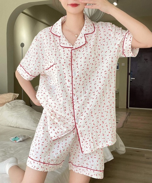 Teem Store(チームストア)の「【新色追加/18柄展開】【2点セット】カラバリ半袖ショーツパジャマ ルームウェア(ルームウェア/パジャマ・レディース・ピンク/その他/アイボリー/その他4/ブラック系その他/その他3/その他2/イエロー/パープル/ブラック/ブルー/ピンク系/アイボリー系2/グリーン系/アイボリー系1/ピンク系その他/ブルー系/イエロー系/ピンク系その他2・L/M)」の2枚目の写真