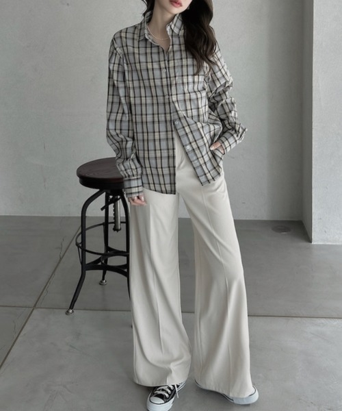 TREOVER(トレオーバー)の「ゆったりシルエットが魅力のオーバーサイズチェックシャツ(シャツ/ブラウス・レディース・ピンク/ブラウン/オフホワイト/ブルー・FREE)」の8枚目の写真