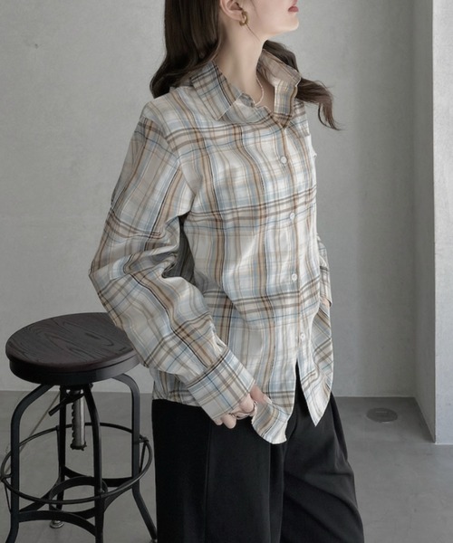 TREOVER(トレオーバー)の「ゆったりシルエットが魅力のオーバーサイズチェックシャツ(シャツ/ブラウス・レディース・ピンク/ブラウン/オフホワイト/ブルー・FREE)」の14枚目の写真
