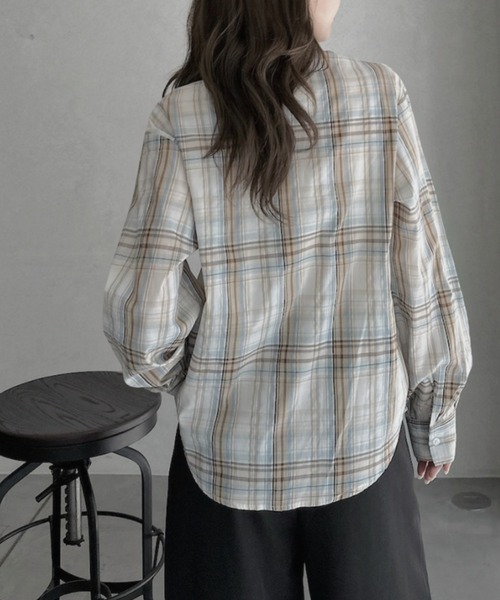TREOVER(トレオーバー)の「ゆったりシルエットが魅力のオーバーサイズチェックシャツ(シャツ/ブラウス・レディース・ピンク/ブラウン/オフホワイト/ブルー・FREE)」の15枚目の写真