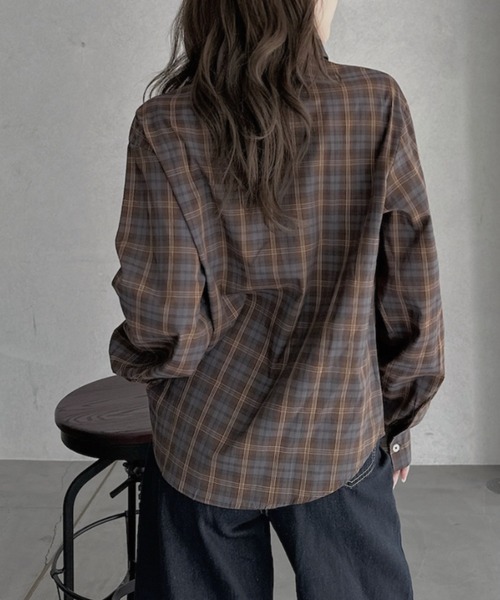 TREOVER(トレオーバー)の「ゆったりシルエットが魅力のオーバーサイズチェックシャツ(シャツ/ブラウス・レディース・ピンク/ブラウン/オフホワイト/ブルー・FREE)」の19枚目の写真
