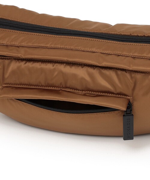 NOMADIS(ノマディス)の「NOMADIS:SLINGO(ボディバッグ/ウエストポーチ・レディース・キャメル/ブラック・ONE SIZE)」の7枚目の写真
