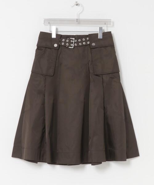 GANNI（ガニー）の「GANNI　DUCHESSE NYLON POCKET SKIRT（スカート・レディース・ブラウン・36）」の8枚目の写真