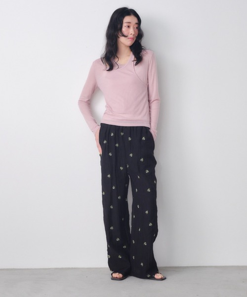 Shelly island（シェリーアイランド）の「小花刺繍シアーイージーパンツ（その他パンツ・レディース・ブラック/ホワイト・FREE）」の7枚目の写真