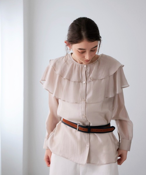 Jines（ジネス）の「ラッフルフリルブラウス（シャツ/ブラウス・レディース・ブラック/ベージュ/ホワイト・38）」の7枚目の写真