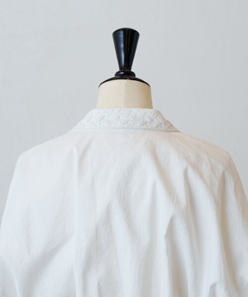 BEARDSLEY（ビアズリー）の「刺繍シャツジャケット（その他アウター・レディース・ホワイト/ブラック・FREE）」の16枚目の写真
