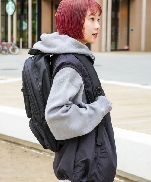 CONVERSE(コンバース)の「【CONVERSE/コンバース】3POCKET BACKPACK 3ポケットバックパック 容量約30L(バックパック/リュック・メンズ・ホワイト/ピンク/ブラック/サックスブルー・FREE)」の9枚目の写真