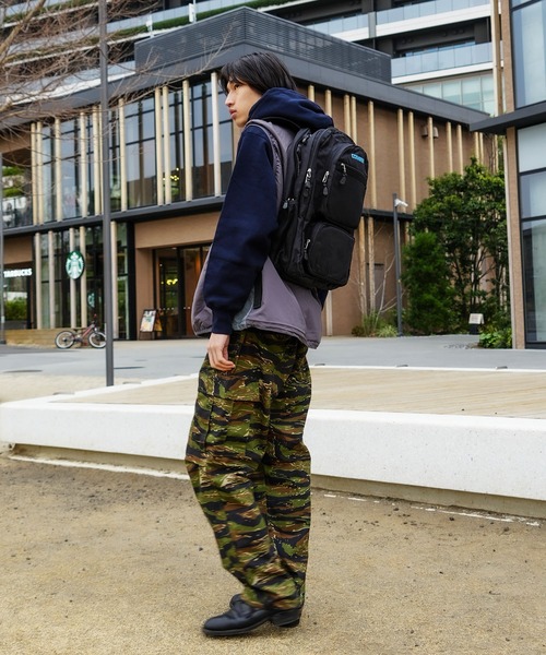 CONVERSE(コンバース)の「【CONVERSE/コンバース】3POCKET BACKPACK 3ポケットバックパック 容量約30L(バックパック/リュック・メンズ・ホワイト/ピンク/ブラック/サックスブルー・FREE)」の22枚目の写真