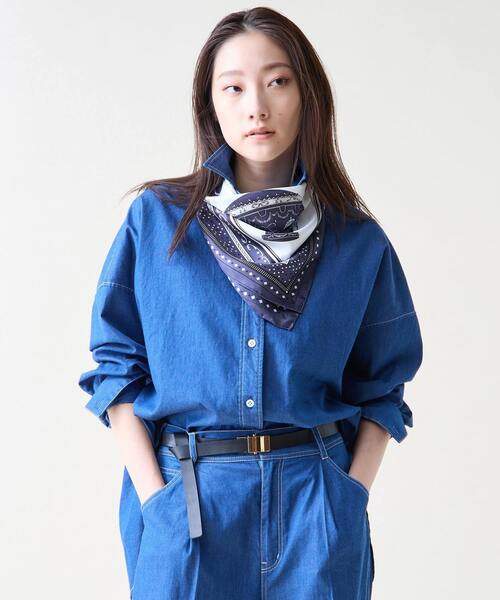 Tiara(ティアラ)の「デニムシャツ(シャツ/ブラウス・レディース・インディゴブルー/ライトブルー・FREE)」の11枚目の写真