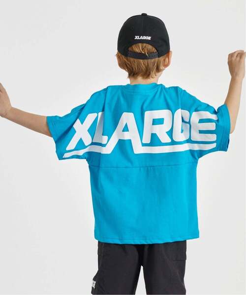 XLARGE KIDS(エクストララージキッズ)の「バックロゴ 切り替え半袖Tシャツ(Tシャツ/カットソー・キッズ・ホワイト/ターコイズブルー・140cm/100cm/80cm/90cm/110cm/120cm/130cm)」の1枚目の写真