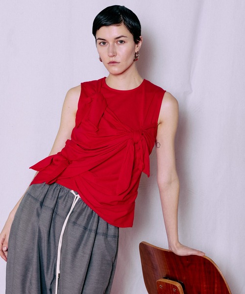 MAISON SPECIAL(メゾンスペシャル)の「Knot Sleeveless T-Shirt/ノットノースリーブTEE(Tシャツ/カットソー・レディース・ホワイト/レッド・FREE)」の4枚目の写真