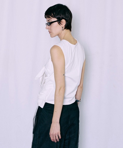 MAISON SPECIAL(メゾンスペシャル)の「Knot Sleeveless T-Shirt/ノットノースリーブTEE(Tシャツ/カットソー・レディース・ホワイト/レッド・FREE)」の11枚目の写真