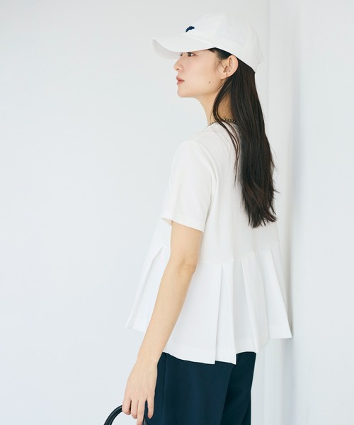 coca(coca)(コカ)の「タック異素材切替Tシャツ(Tシャツ/カットソー・レディース・ホワイト/ブラック・M/L/S)」の7枚目の写真