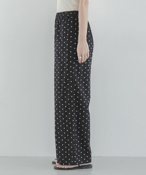 URBAN RESEARCH Sonny Label(アーバンリサーチサニーレーベル)の「『WEB限定』ドットプリントイージーパンツ(その他パンツ・レディース・ドット・36/38)」の10枚目の写真