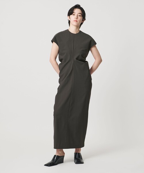 MARW UNITED ARROWS(マルゥ ユナイテッドアローズ)の「<MARW UNITED ARROWS>ウエスト ドレープ ワンピース(ワンピース・レディース・ダークグレー/ブラック・38/36)」の2枚目の写真