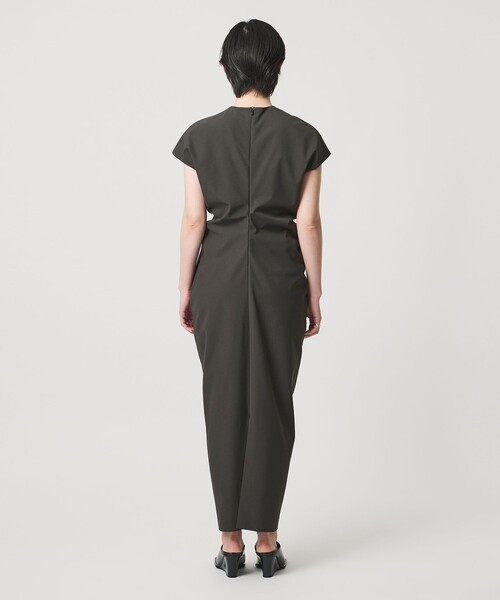 MARW UNITED ARROWS(マルゥ ユナイテッドアローズ)の「<MARW UNITED ARROWS>ウエスト ドレープ ワンピース(ワンピース・レディース・ダークグレー/ブラック・38/36)」の8枚目の写真