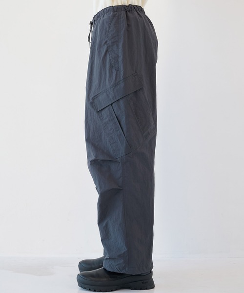 markaware(マーカウェア)の「【MARKAWARE/マーカウェア】別注 OVER PANTS(カーゴパンツ・メンズ・ダークグレー/ブラック・2/1)」の11枚目の写真