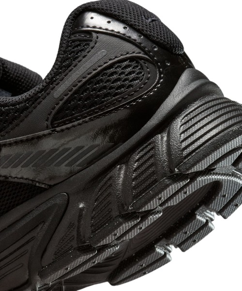 NIKE(ナイキ)の「ナイキ NIKE ナイキ ウィメンズV5 RNR(スニーカー・レディース・ブラック×ブラック・23.0cm/23.5cm/24.0cm/24.5cm/25.0cm)」の8枚目の写真