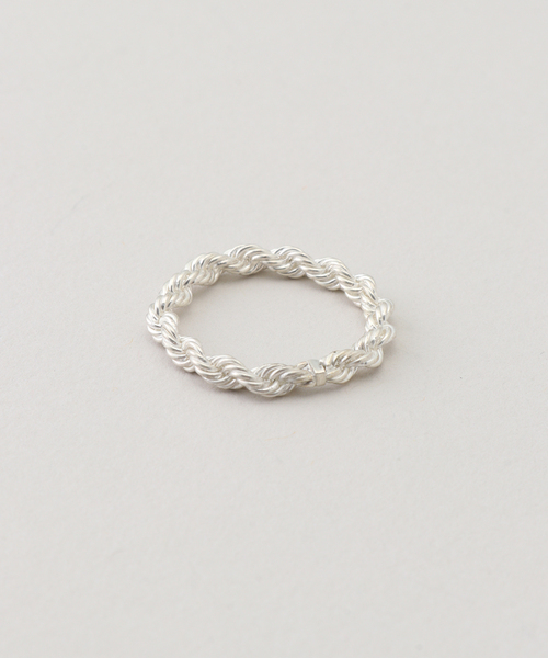 IENA LA BOUCLE(イエナラブークル)の「OCUCCI オクチ rope リング OJRG2609-SS(リング・レディース・シルバー・LARGE/SMALL)」の2枚目の写真