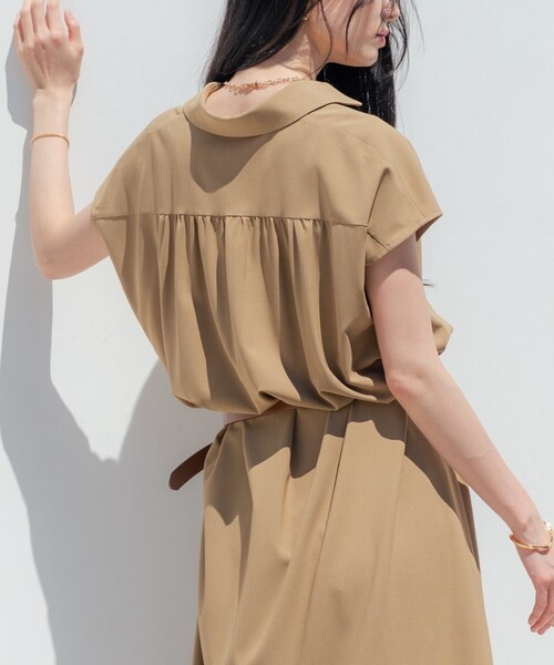 GALLEST（ギャレスト）の「Comfy SET UP｜スキッパーワンピース【通勤／接触冷感／UVカット】（ワンピース・レディース・キャメル/オリーブ/ブラック/グレー系その他6・38/34）」の5枚目の写真