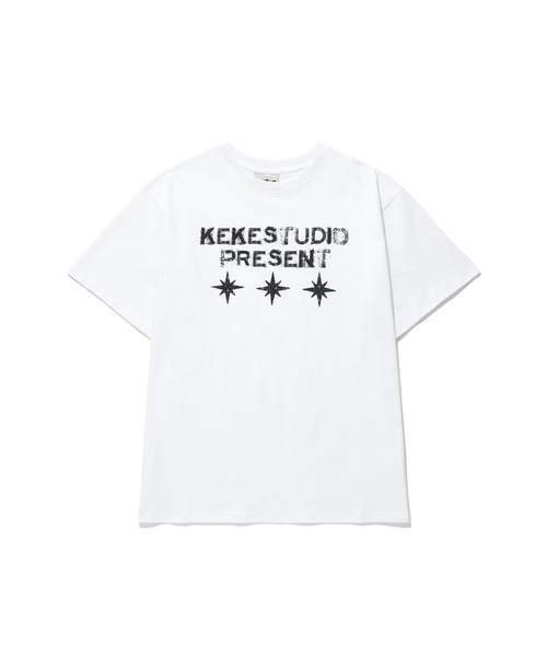 KKEEE(ケーケーイーイー)の「スリースターオーバーサイズ半袖Tシャツ(2カラー)(Tシャツ/カットソー・レディース・ホワイト/ブラック・LARGE/X-LARGE)」の1枚目の写真