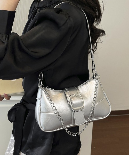 LA VORAGINE(ラ ヴォラジネ)の「ベルトフラップ チェーンショルダーバッグ(ショルダーバッグ・レディース・ブラック/ホワイト/ピンク/シルバー・FREE)」の19枚目の写真