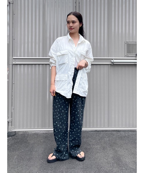 Ungrid（アングリッド）の「フラワーデザインコクーンラフパンツ（その他パンツ・レディース・ライトグレー/チャコールグレー・FREE）」の7枚目の写真