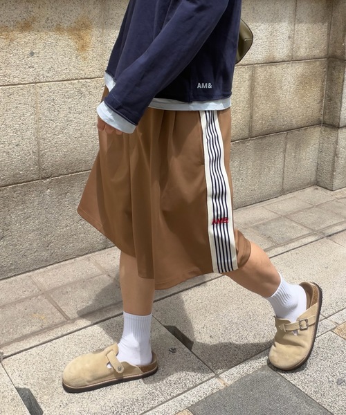 SELAN（セラン）の「【ユニセックス】トラックラインハーフパンツ（その他パンツ・メンズ・ブラウン/ネイビー・MEDIUM/LARGE）」の2枚目の写真