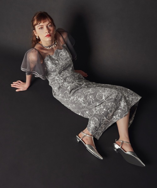My shawty(マイシャウティー)の「flare sleeve lace dress(ドレス・レディース・ブルーグレー/ブラック×ベージュ・FREE)」の2枚目の写真