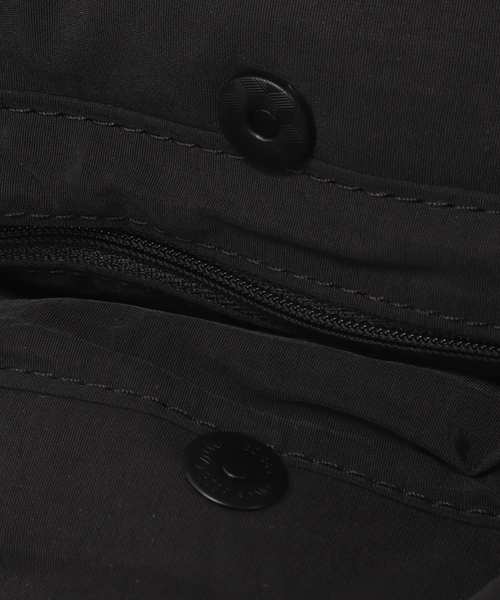OLEND(オレンド)の「【WEB+一部店舗限定】OLEND / オレンド MINI ONA SOFT BAG(ショルダーバッグ・レディース・オレンジ/レッド/ネイビー/ブラック/ベージュ/カーキ・FREE)」の13枚目の写真