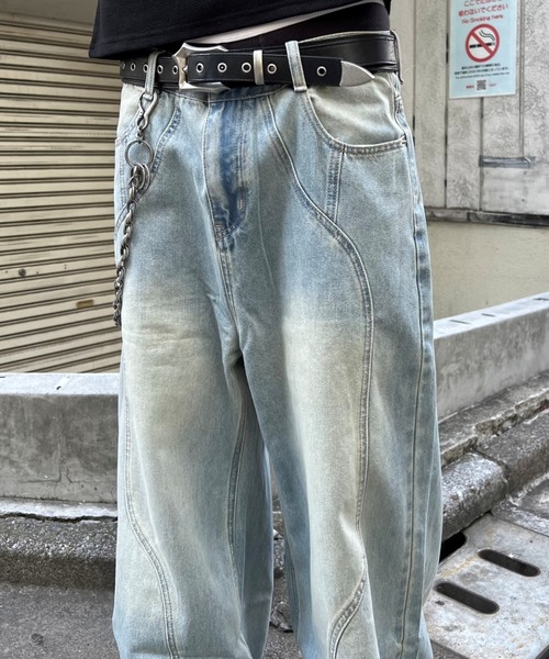 Chikashitsu +（チカシツプラス）の「【Chikashitsu +】wave curved denim pants / 【チカシツプラス】ウェーブカーブデニムパンツ（デニムパンツ・メンズ・ライトブルー・M/S/L）」の5枚目の写真