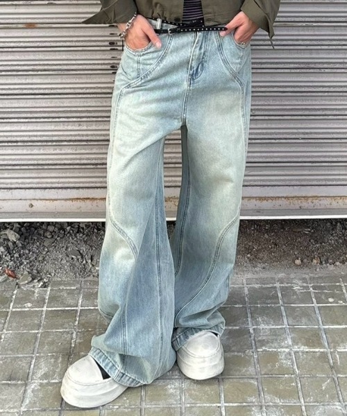 Chikashitsu +（チカシツプラス）の「【Chikashitsu +】wave curved denim pants / 【チカシツプラス】ウェーブカーブデニムパンツ（デニムパンツ・メンズ・ライトブルー・M/S/L）」の13枚目の写真