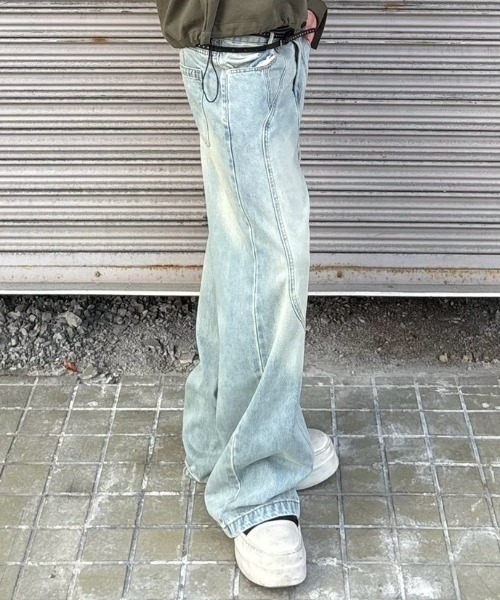 Chikashitsu +（チカシツプラス）の「【Chikashitsu +】wave curved denim pants / 【チカシツプラス】ウェーブカーブデニムパンツ（デニムパンツ・メンズ・ライトブルー・M/S/L）」の14枚目の写真