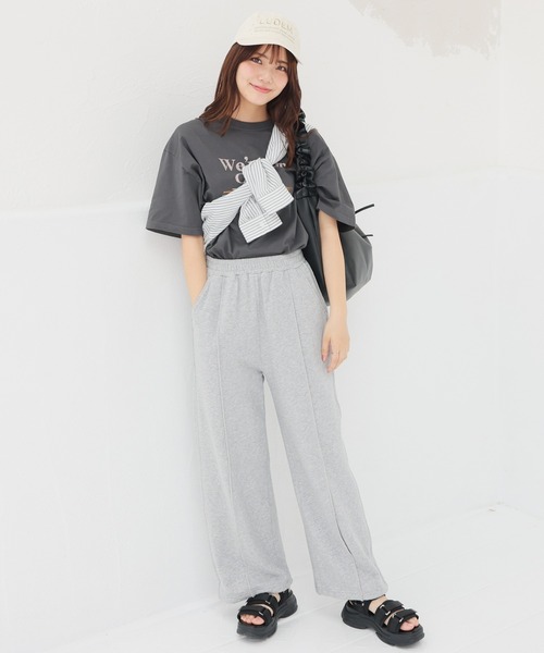 Honeys(ハニーズ)の「【UVカット】ロゴプリントゆるTシャツ(Tシャツ/カットソー・レディース・アイボリー/スミクロ/グリーン/ピンク/イエロー・L/LL/M/S)」の12枚目の写真