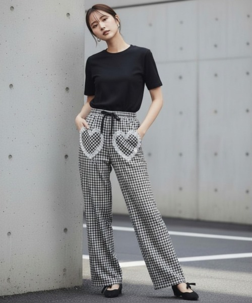 center i（センターアイ）の「ハートレースポケット ギンガムチェックイージーワイドパンツ（その他パンツ・レディース・ネイビー/ブラック・FREE）」の9枚目の写真