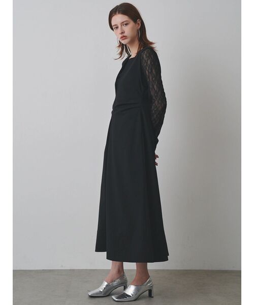 ELENDEEK(エレンディーク)の「V NECK FORM OP(ワンピース・レディース・グレー/ブラック・2/1/FREE)」の15枚目の写真