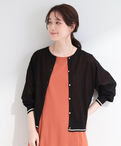 SHOO・LA・RUE(シューラルー)の「【S-LL/洗濯機可】さらっとタッチ ほんのりシアーカーディガン(カーディガン/ボレロ・レディース・ブルー系その他6/ベージュ系その他7/ブラック系4・04/01/03/02)」の21枚目の写真