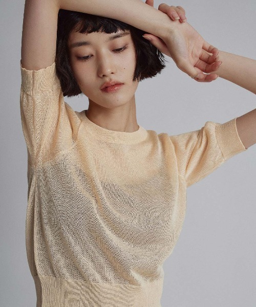 W:Huku(フーク)の「【W:Huku / バイカラーシャイニーニット】シアー ハーフスリーブ トップス(ニット/セーター・レディース・オレンジ/オフホワイト/ベージュ/ブラウン/チャコール・FREE)」の12枚目の写真