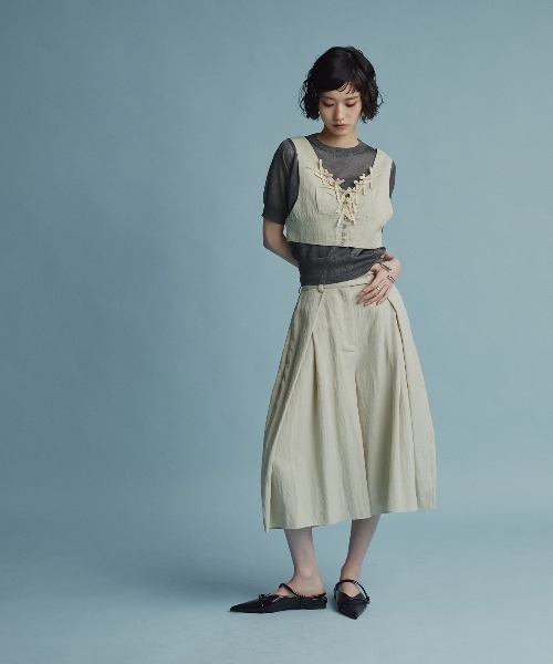 W:Huku(フーク)の「【W:Huku / バイカラーシャイニーニット】シアー ハーフスリーブ トップス(ニット/セーター・レディース・オレンジ/オフホワイト/ベージュ/ブラウン/チャコール・FREE)」の19枚目の写真