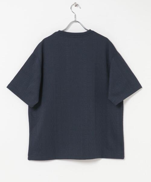 ITEMS URBANRESEARCH(アイテムズ アーバンリサーチ)の「冷感+速乾 ジャカード Tシャツ(Tシャツ/カットソー・メンズ・ネイビー/ホワイト/カーキ・MEDIUM/LARGE)」の11枚目の写真